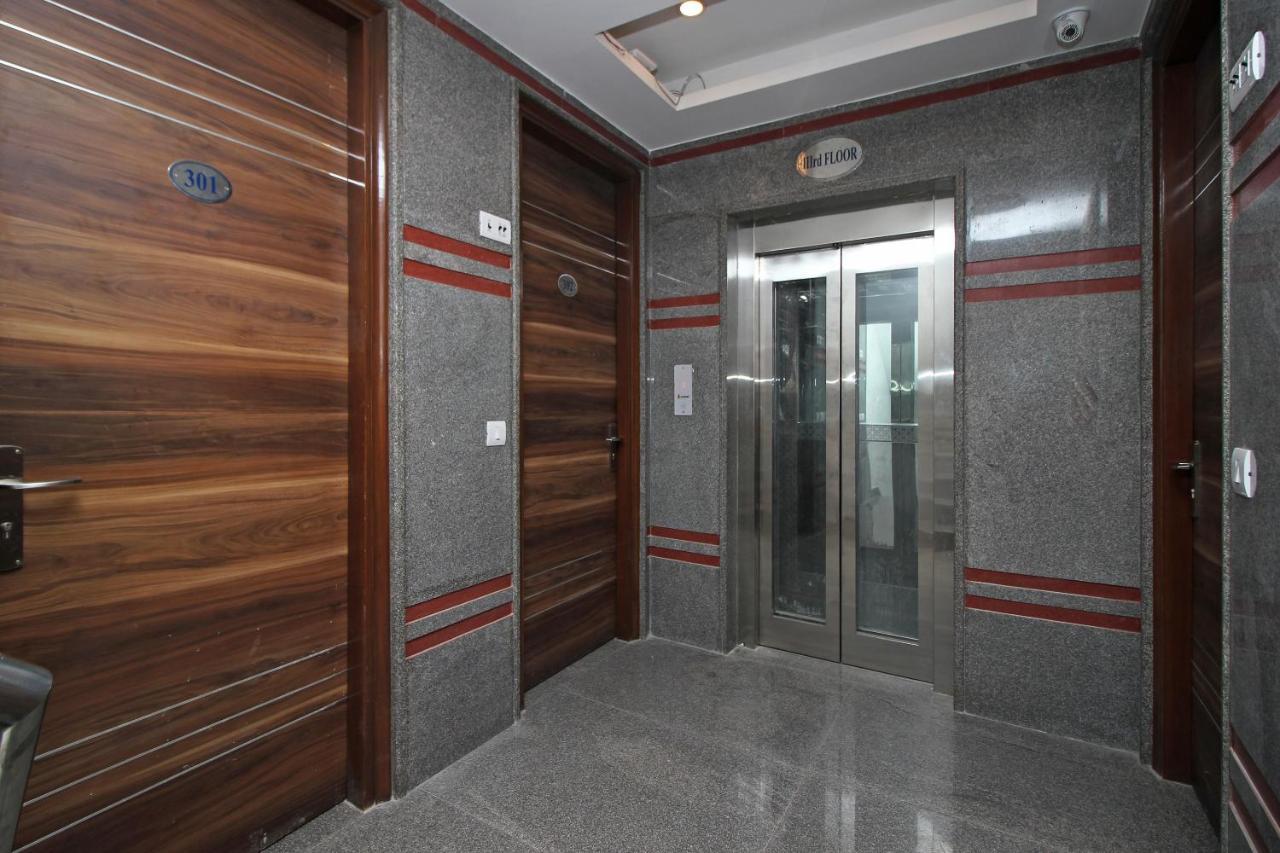 Oyo Hotel Blu Pebbles Near Delhi Airport New Delhi Buitenkant foto