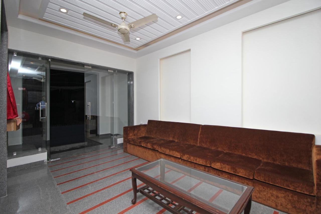 Oyo Hotel Blu Pebbles Near Delhi Airport New Delhi Buitenkant foto