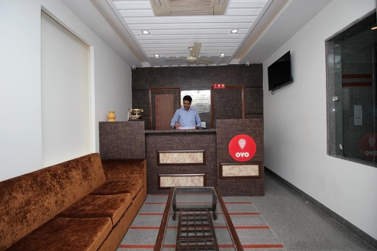 Oyo Hotel Blu Pebbles Near Delhi Airport New Delhi Buitenkant foto